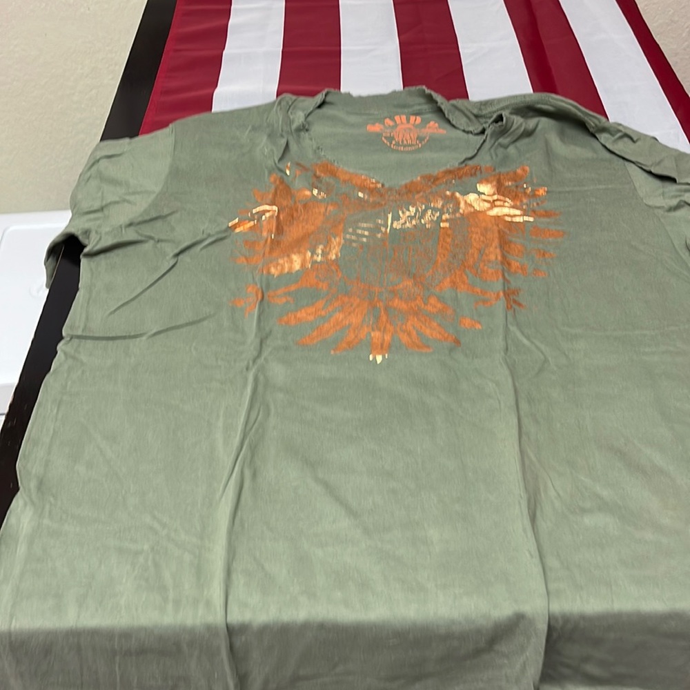 Hard 8 Men’s khaki with copper graphics extra large